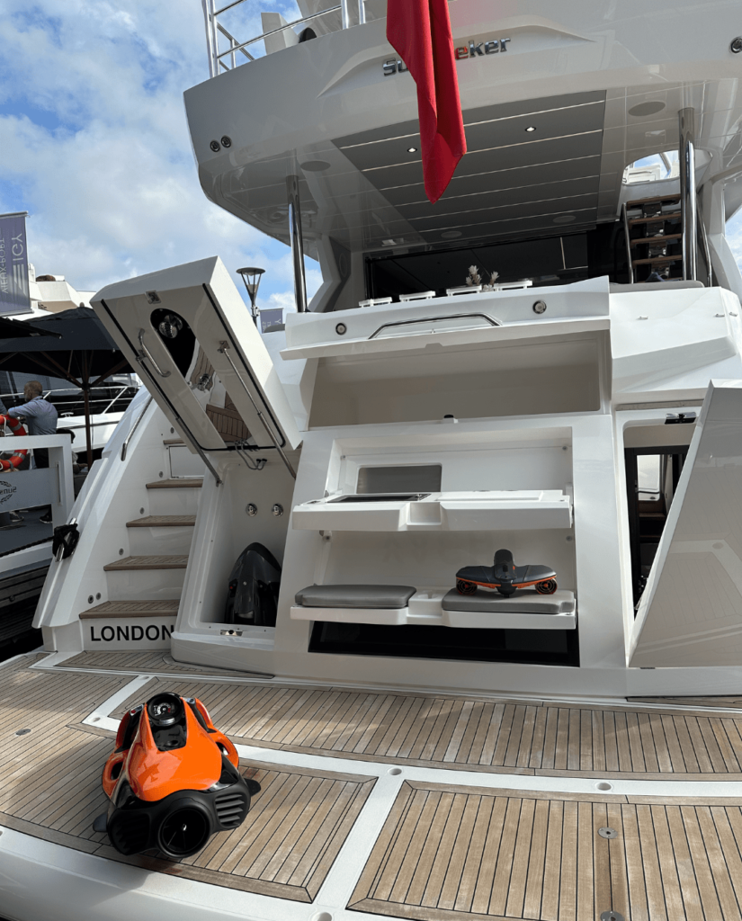 scooter sous marin sur yacht Sunseeker