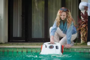 The new Sublue pool robot: the BlueNexus